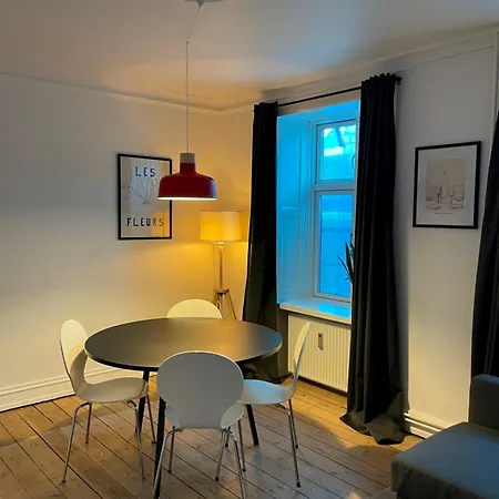 2-bedroom Retreat Apartament Kopenhaga