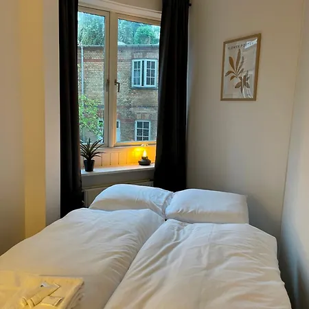 2-bedroom Retreat Apartment *