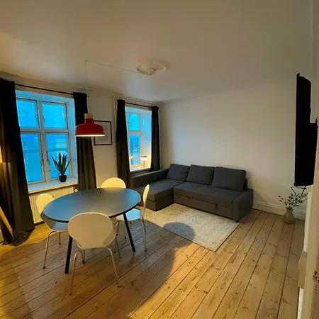 2-bedroom Retreat Apartment *